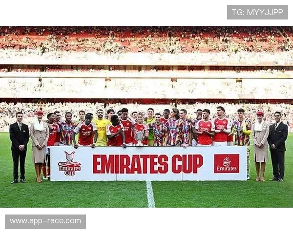 萨卡赖斯表现耀眼助力阿森纳,亿元先生组合夯实英格兰争冠根基 萨卡赖斯表现耀眼助力阿森纳,亿元先生组合夯实英格兰争冠根基