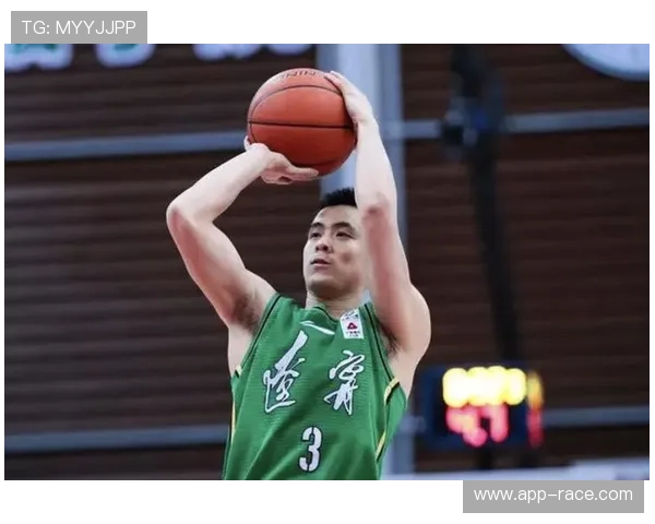 赵继伟左膝受伤离场，辽宁男篮后场告急